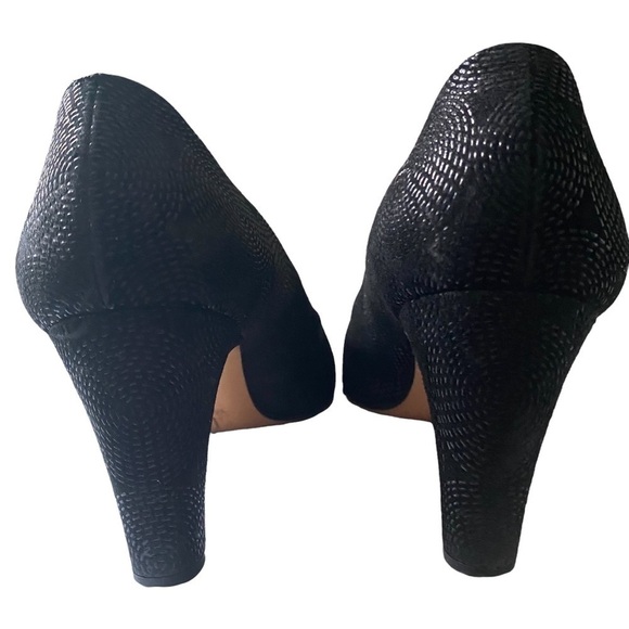 Bruno Magli - Black Evening Pumps Platform Heels - Picture 11 of 12